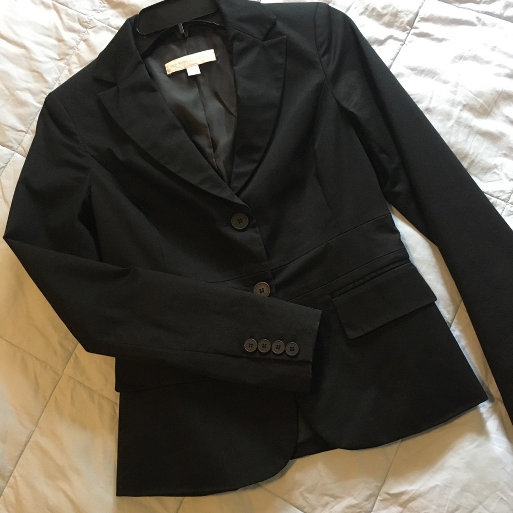 🌟 Closet Sale! 3 Tops/Sweaters/Jackets for $15! 🌟 Black Blazer - Picture 4 of 4